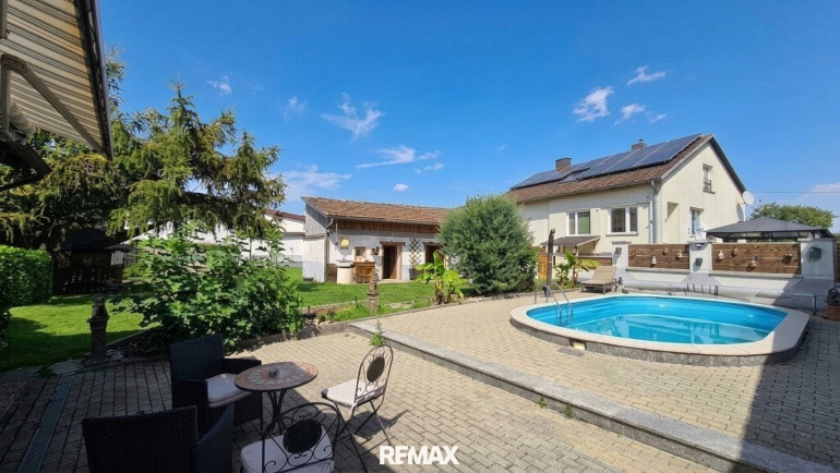 Haus - 7321, Raiding - Vielseitiges Einfamilienhaus mit Gartenidylle, Swimmingpool, Nebengebäude und Werkstatt!