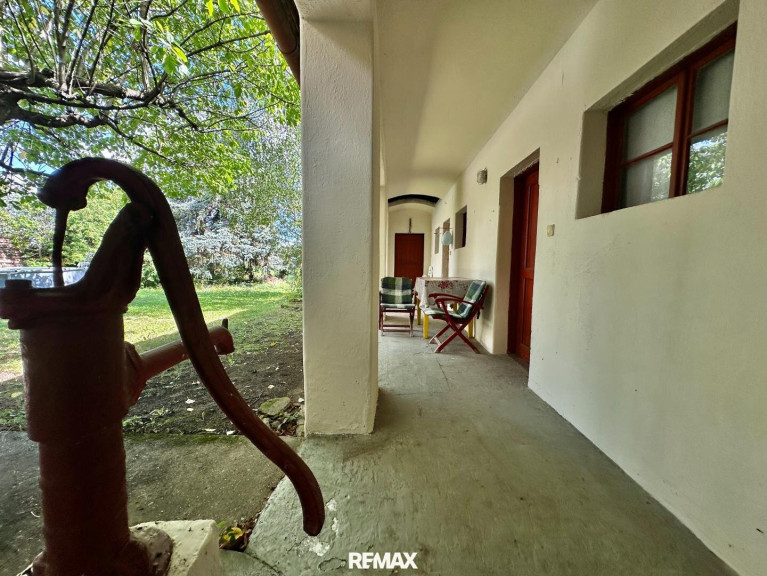 Haus - 2143, Großkrut - Ein Juwel im Weinviertel – ruhiges, charmantes Landhaus mit Garten, eigenem Ferienappartement/Atelier und kleinem, eigenen Weinkeller!