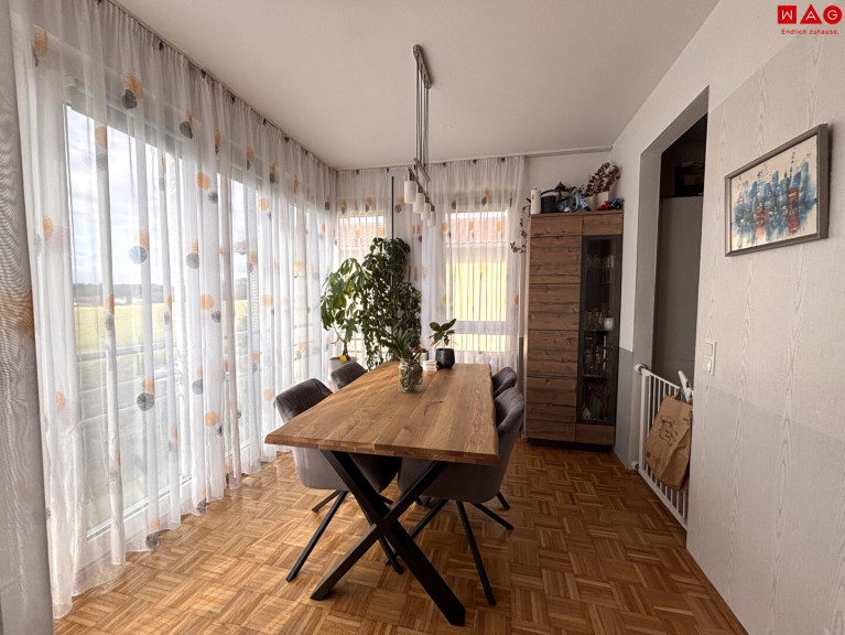 Wohnung - 4052, Ansfelden - Ab 01.10.2026 verfügbar – ruhig gelegen und dennoch zentral – 3-Zimmer-Wohnung in 4052 Ansfelden mit Parkplatz! ACHTUNG Wohnung wird soeben saniert!