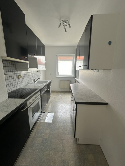 Wohnung - 4063, Hörsching - Charmante 3-Zimmer Wohnung in Hörsching mit Loggia und Stellplatz – 74m² Wohnkomfort!