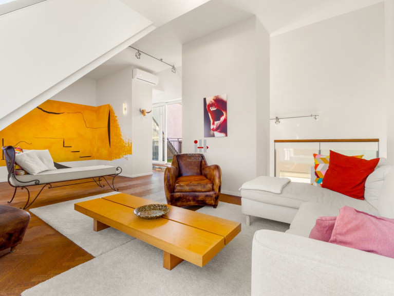 Wohnung - 1020, Wien - Exklusive 5-Zi Dachgeschosswohnung mit Terrasse & 2 Bädern im 1020 Wien – neuwertig!