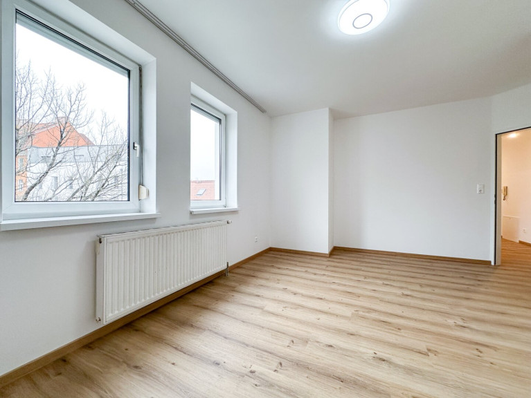 Wohnung - 8020, Graz - +++ GEMÜTLICHE 2,5 ZIMMER-WOHNUNG mit französischem Balkon nahe der Mur im Bezirk Lend +++