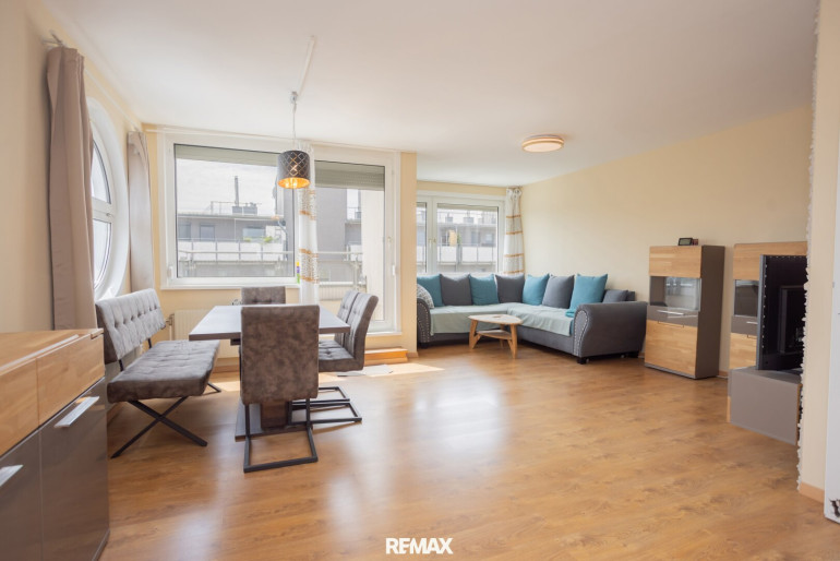 Wohnung - 1110, Wien - Wohnen auf zwei Ebenen: Helle 3-Zimmer-Maisonette mit Balkon in 1110 Wien