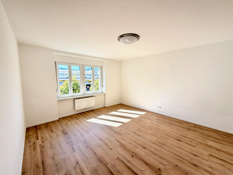Wohnung - 8020, Graz - Neu saniert, zentral und bestens angebunden: Helle 2,5-Zimmer-Wohnung