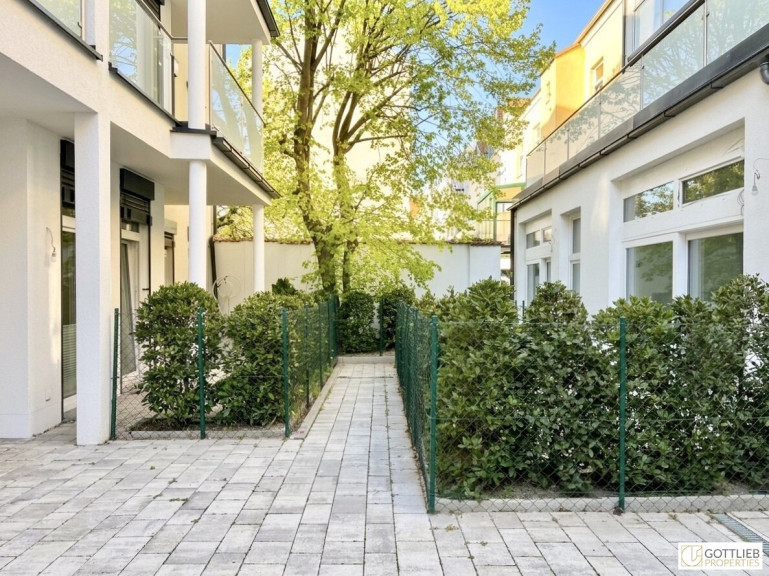 Wohnung - 1160, Wien - Erstbezug in U-Bahn-Nähe! Liebevoll generalsanierte 3-Zimmer-Wohnung mit Eigengarten und Terrasse in Gründerzeithaus