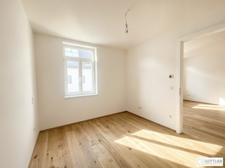 Wohnung - 1170, Wien - U-Bahn-Nähe U3 und U6! Gemütliche barrierefreie 2-Zimmer-Altbau-Wohnung in generalsaniertem Gründerzeithaus