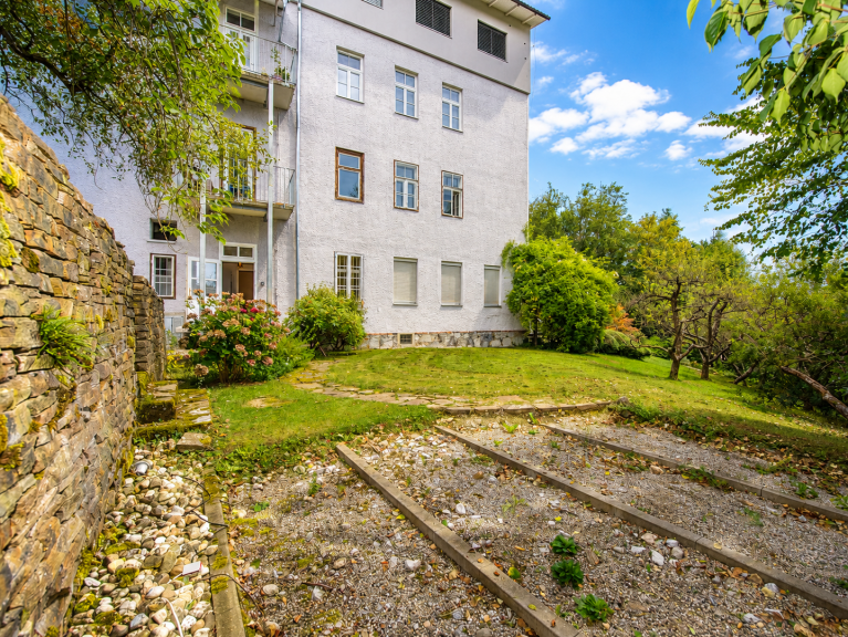 Wohnung - 8010, Graz,09.Bez.:Waltendorf - Eine Wohnung mit Garten? Hier gehört ein Stück Grün zum Leben.