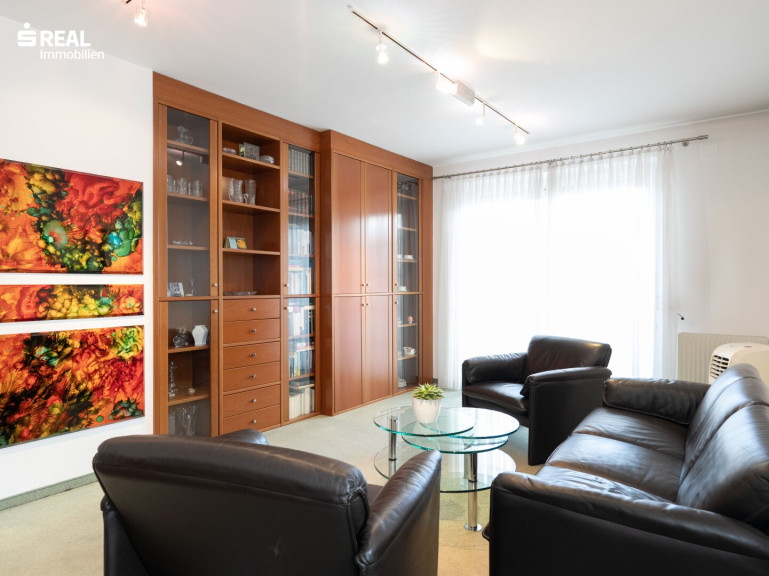 Wohnung - 2700, Wiener Neustadt - Ruhig gelegene Neubauwohnung mit großer Loggia - 60m² Wfl. plus 7,60m² Loggia - 2 Zi., Küche, Bad, WC, Garagenplatz!