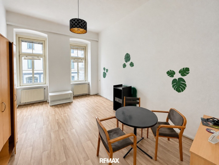 Wohnung - 1150, Wien,Rudolfsheim-Fünfhaus - <b>" 2-Zimmer-Altbauwohnung nahe Stadthalle und U3 Schweglerstraße!"</b>