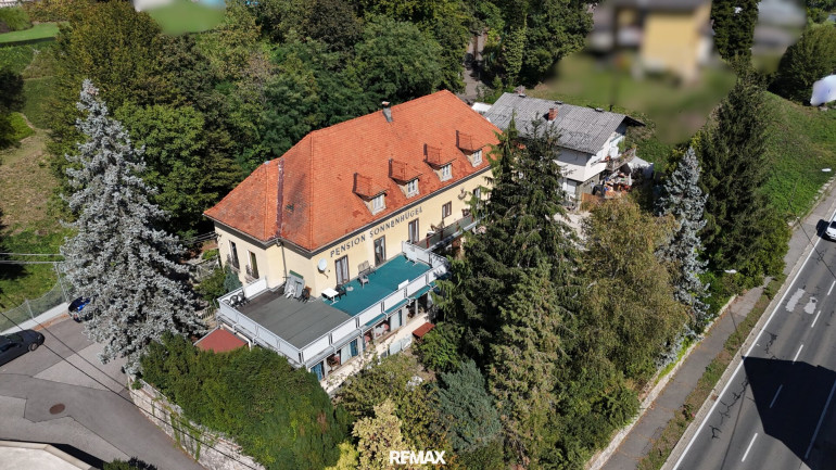 Gastgewerbe - 9201, Krumpendorf - Eine Liegenschaft, zwei Immobilien – vielfältige Möglichkeiten: Herrschaftliche Pension und Wohnhaus nahe Wörthersee in Krumpendorf
