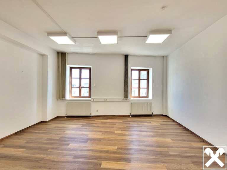 Büro / Praxis - 4470, Enns - Repräsentative Büroflächen in Ennser 1A-Lage!