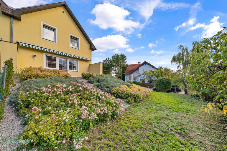 Haus - 2361, Laxenburg - LEBENSRAUM MIT CHARAKTER | Doppelhaushälfte in Laxenburg