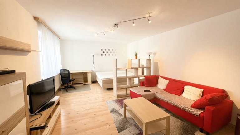 Wohnung - 1210, Wien - Singlewohnung mit Flair und Fun: Anlage mit großem Garten und Outdoor-Swimmingpool