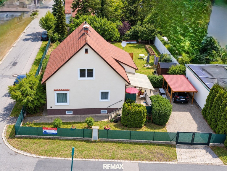 Haus - 2603, Felixdorf - "ECKGRUNDSTÜCK. WOHNEN. WEITERDENKEN!''