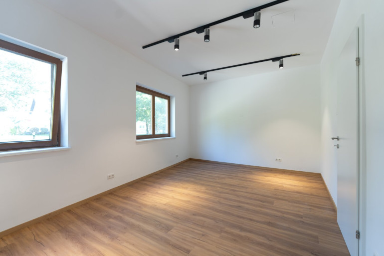 Büro / Praxis - 5760, Saalfelden am Steinernen Meer - Geschäftsflächen in Zentrumsnähe von Saalfelden - MIETE
