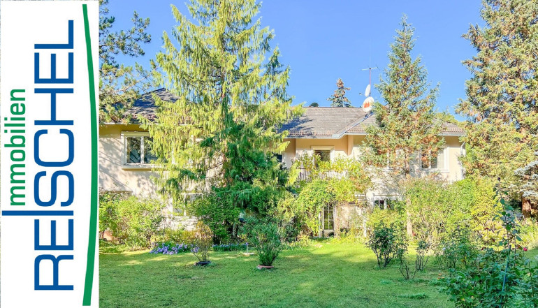 Haus - 2384, Breitenfurt bei Wien - Breitenfurt Ost – elegante Villa mit Innenpool 
und über 2.000 m² großem Grundstück