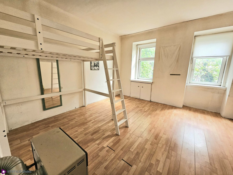 Wohnung - 1220, Wien - Sanierungsbedürftige Studentenwohnung im Herzen von Stadlau...