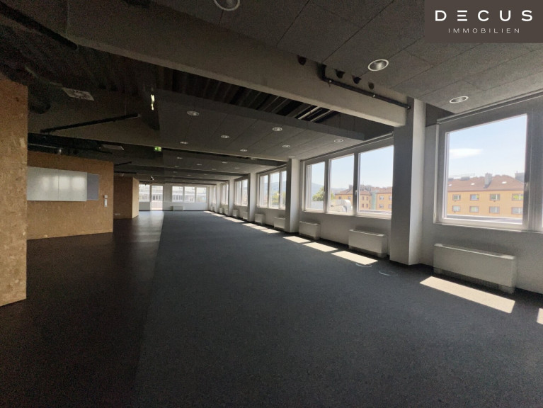 Büro / Praxis - 4020, Linz - Attraktive Büroflächen in toller Lage mit sehr großzügigen Raumhöhen nahe der Donau in LINZ