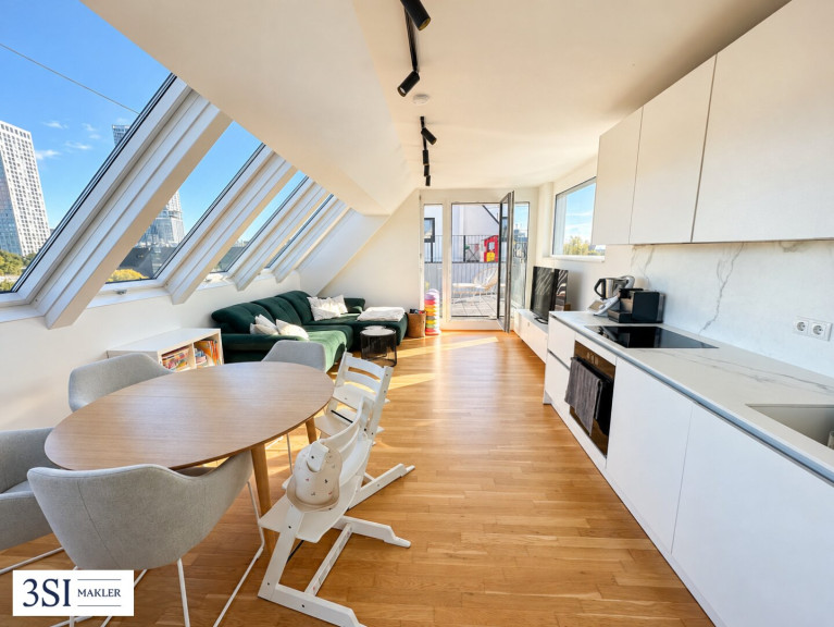 Wohnung - 1220, Wien,Donaustadt - Lichtdurchflutete 3-Zimmer-Dachgeschoss-Maisonette mit großzügigen Terrassen & Panoramablick nahe Alte Donau