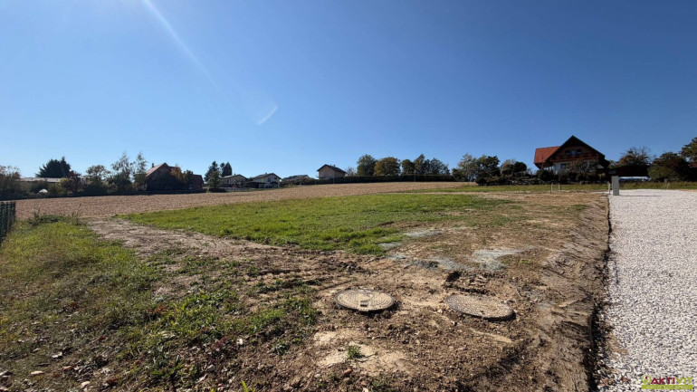 Grundstück - 8072, Fernitz-Mellach - 20 Min. vor Graz. - Beliebte und naturnahe Lage bei Fernitz! - Genießen Sie die Ruhe mit Ausblick ins Grüne.