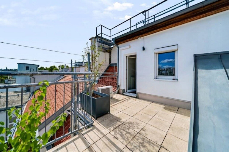 Wohnung - 1090, Wien - Urban Hideaway - Komplett hofseitig - Großzügige Terrasse
