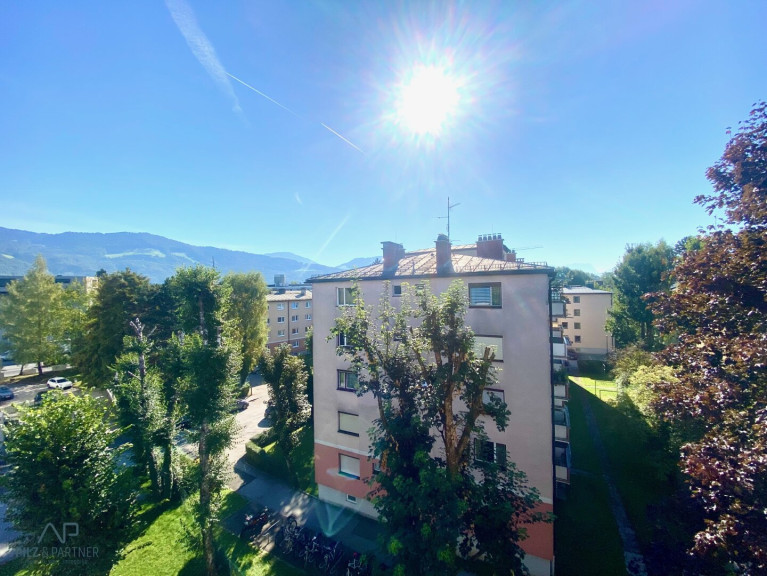 Wohnung - 5020, Salzburg - Hoch hinaus! Garconniere mit Sonnenloggia in Salzburg-Süd