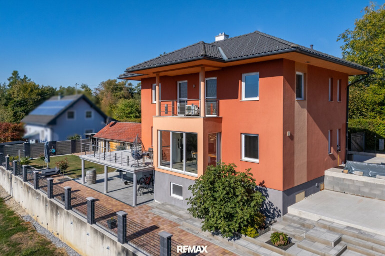 Haus - 8301, Laßnitzhöhe - Laßnitzhöhe: Wohnen im Grünen! Familienhaus mit Aussicht, Wellness & viel Platz