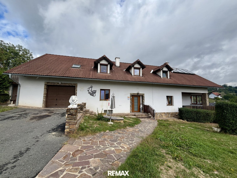 Haus - 8225, Pöllauberg - Traumhafte Aussicht trifft vielseitiges Wohnen - Mehrfamilienhaus in Pöllauberg!