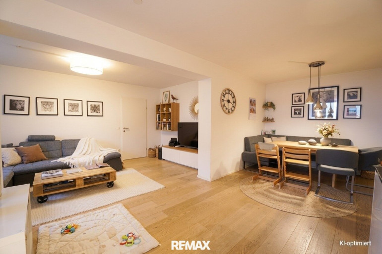 Wohnung - 5020, Salzburg - Gepflegte 3.Zi.-Wohnung mit Loggia und Balkon (Top 6)