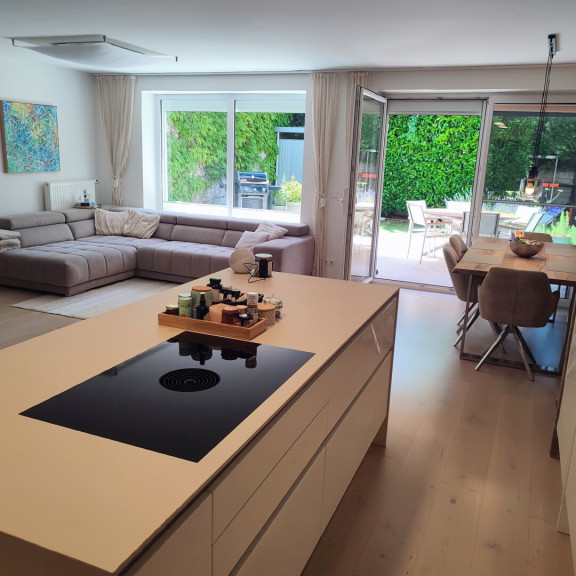 Wohnung - 2500, Baden - Exquisites Wohnen mit großzügiger Sonnen-Terrasse und Schwimmbiotop