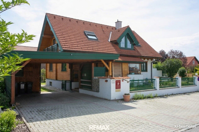 Haus - 3552, Stratzing - Naturnah wohnen mit vielfältigen Nutzungsmöglichkeiten – charmantes Holzblockhaus mit Wintergarten und Sauna in Stratzing