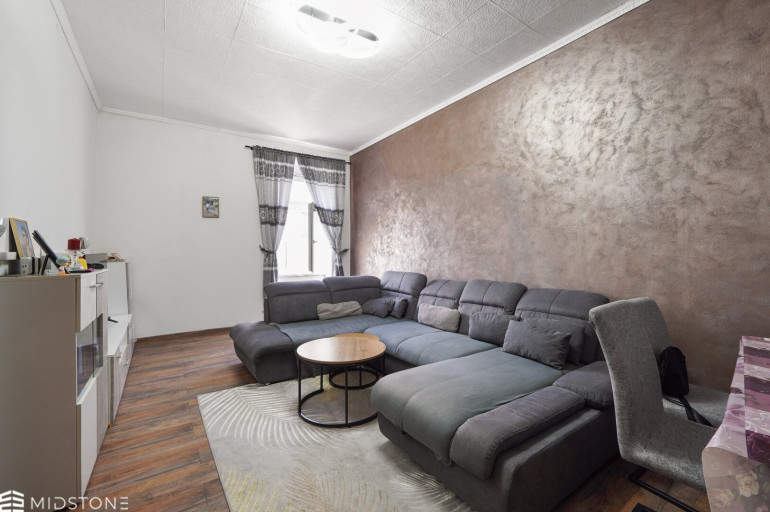 Wohnung - 3950, Gmünd - Großzügige 2-Zimmer-Wohnung mit 72 m² und Gestaltungspotenzial in zentraler Lage von Gmünd