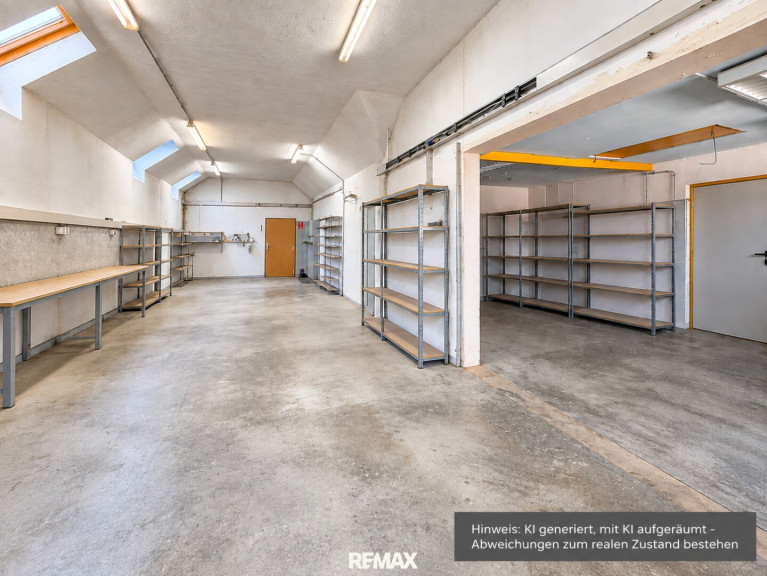 Halle / Lager / Produktion - 8720, Knittelfeld - Großzügige Liegenschaft mit großer Werkstatt, Lager, Büros (ca. 238m² Nutzfläche) und Wohnung (ca. 93m² Wohnfläche) im Obergeschoss