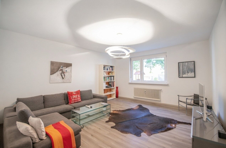Wohnung - 9020, Klagenfurt am Wörthersee - Modernisierte 2-Zimmer-Wohnung mit Loggia und Parkplatz
