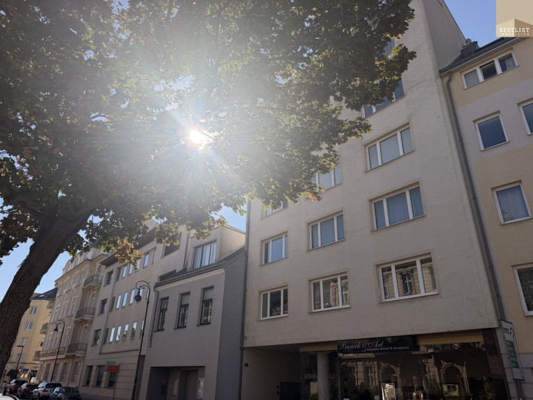 Wohnung - 2500, Baden - 3 Zimmer Wohnung Nähe Josefsplatz - sehr hell im 3. Liftstock mit Blick auf den Schwechatfluss