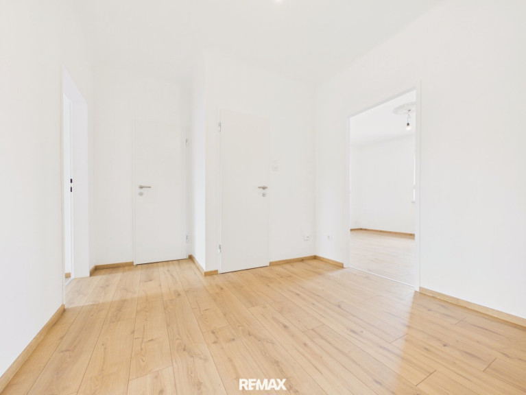 Wohnung - 2320, Schwechat - SCHWECHAT | HELLE 2-ZIMMER-WOHNUNG MIT BALKON | 56,41 M² – TOP 5