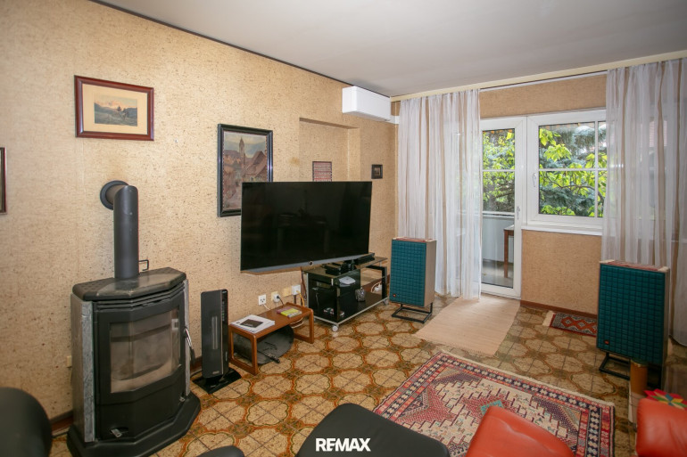 Wohnung - 3512, Mautern an der Donau - Großzügige 3-Zi-Wohnung mit Loggia & Stellplatz in Mautern – Adaptierungsbedarf!