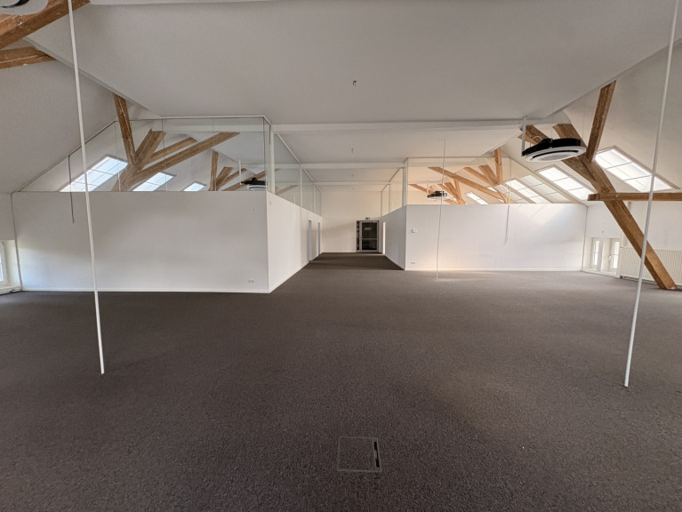 Büro / Praxis - 8010, Graz - Großzügige Bürofläche nahe Hasnerplatz