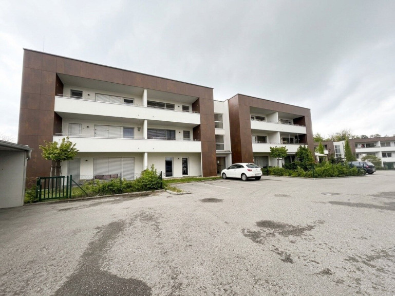 Wohnung - 4650, Lambach - Traumhafte Mietwohnung in Lambach mit Loggia und Stellplatz