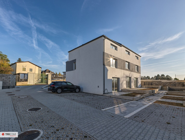 Haus - 2401, Fischamend - NEU! • Ziegelmassiv • Schlüsselfertig • Garten + Terrasse • Fischamend