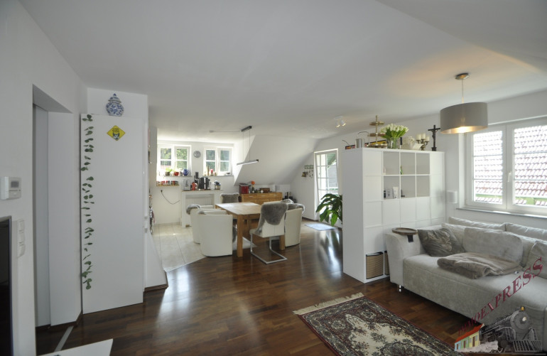 Wohnung - 3021, Pressbaum - Wunderschöne Dachgeschoss-Wohnung in Pressbaum mit Pool und sehr großem Garten