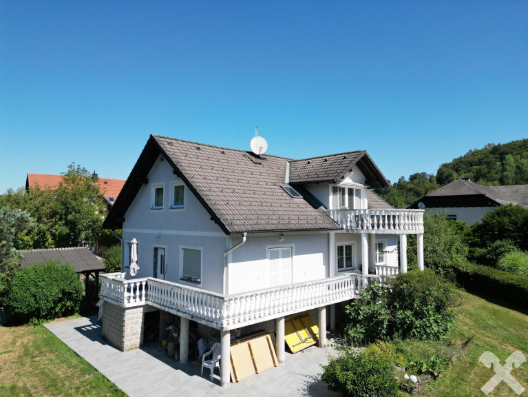 Haus - 8151, Hitzendorf - Großzügiges Einfamilienhaus mit zwei möglichen Wohneinheiten in Mantscha