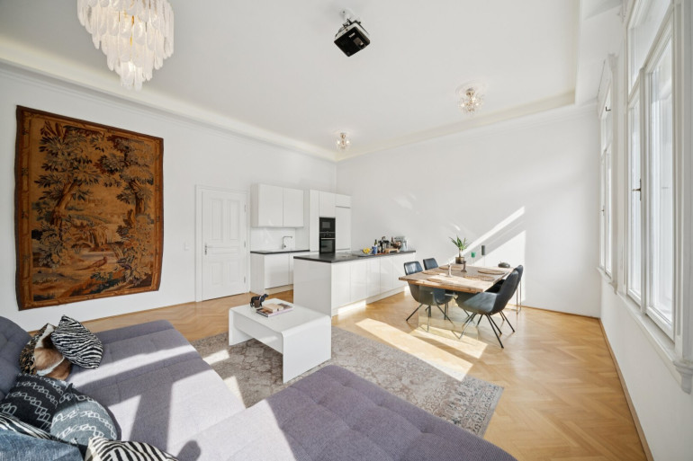 Wohnung - , keine Angabe - Stilvolles Altbau-City-Apartment Nahe Schloss Belvedere
