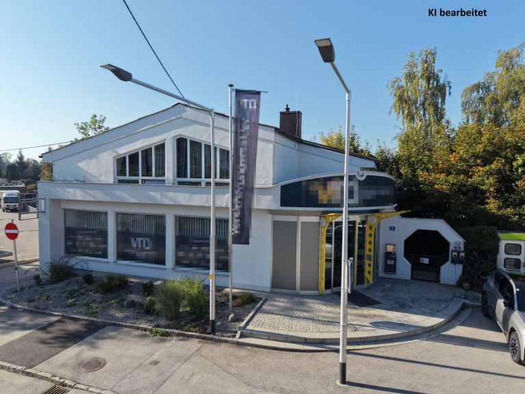 Zinshaus Renditeobjekt - 4901, Ottnang - Attraktives Renditeobjekt mit vermieteter Bürofläche und Wohnung mit Eigengarten Attnangerstraße /Ottnang