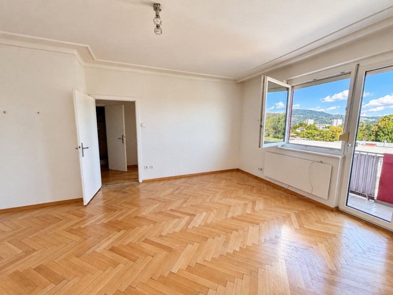 Wohnung - 8051, Graz - TOP-POTENZIAL in Graz-Gösting! Helle 2-Zimmer-Wohnung mit Balkon & Panoramablick