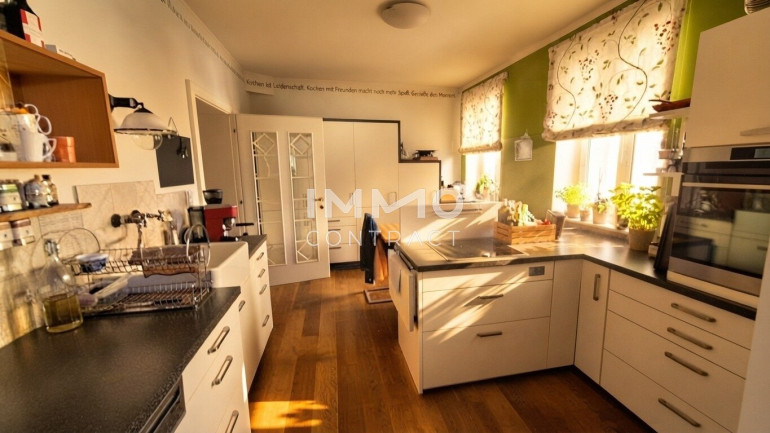 Wohnung - 3250, Wieselburg - Exklusive Dachgeschosswohnung mit großer Terrasse, Sauna und zwei Eigentumsparkplätzen im Zentrum von Wieselburg