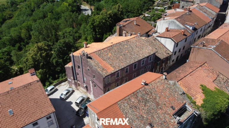 Haus - 52424, Motovun - Barockes Wohn- und Geschäftshaus in Motovun - Istrien