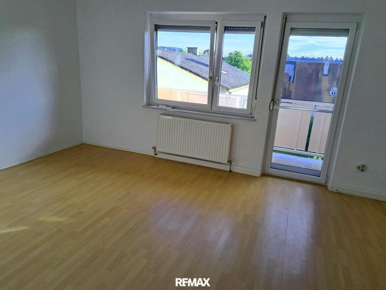 Wohnung - 4300, St. Valentin - 3 Zimmer + Wohnküche mit Ausblick , Grünruhelage im Zentrum, Erstbezug nach Adaptierung