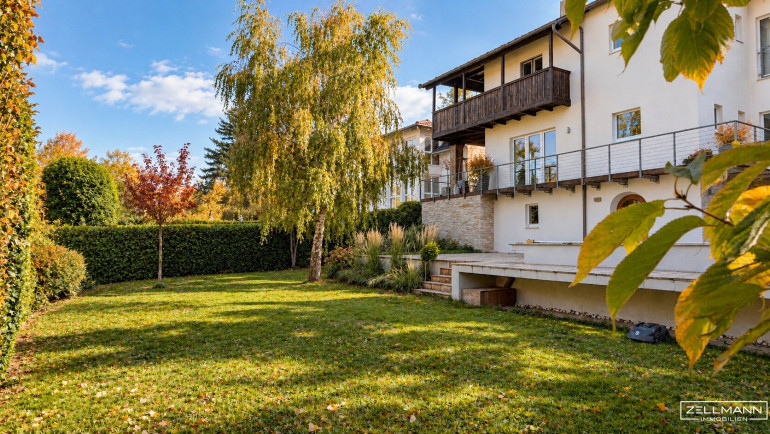 Haus - 1130, Wien - AM LAINZER TIERGARTEN | ARCHITEKTENVILLA MIT POOL – AUSSERGEWÖHNLICHE ARCHITEKTUR IN EXKLUSIVER GRÜNLAGE | ZELLMANN IMMOBILIEN