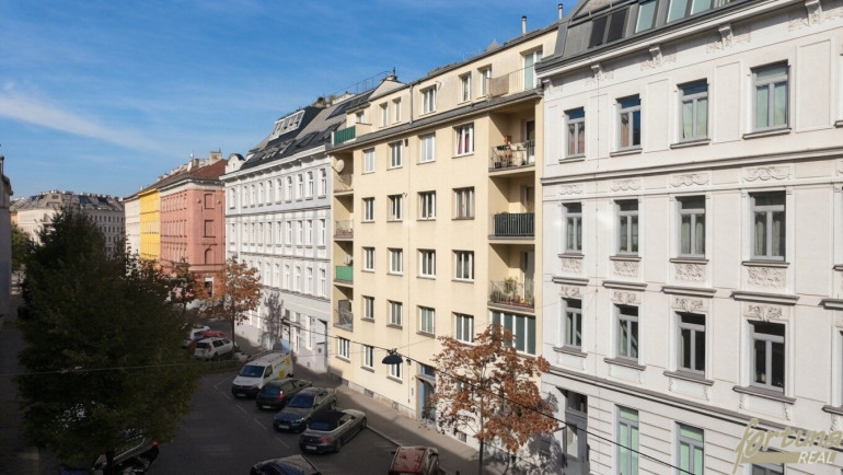 Wohnung - 1140, Wien - Erstbezug nach Komplettsanierung - hochwertige 2,5-Zimmer-Wohnung mit neuer Küche in 1140 Wien